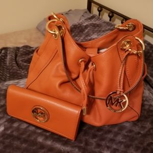 Purse & wallet